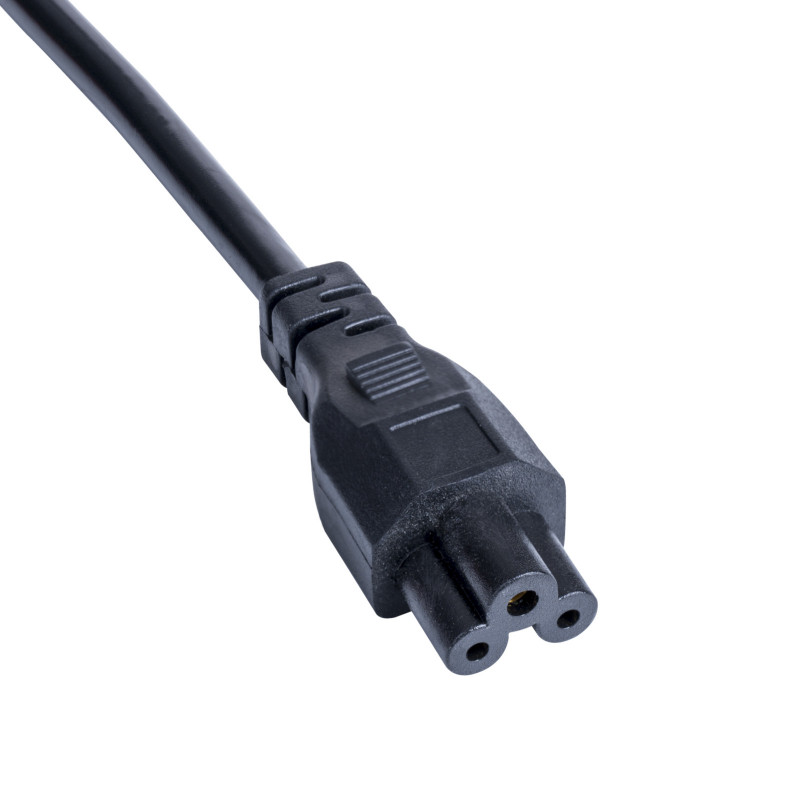 Akyga AK-AG-02A maitinimo kabelis UK BS 1363 (G tipas) – IEC C5, CCA 3 x 0,5 mm², 1,5 m, juodas