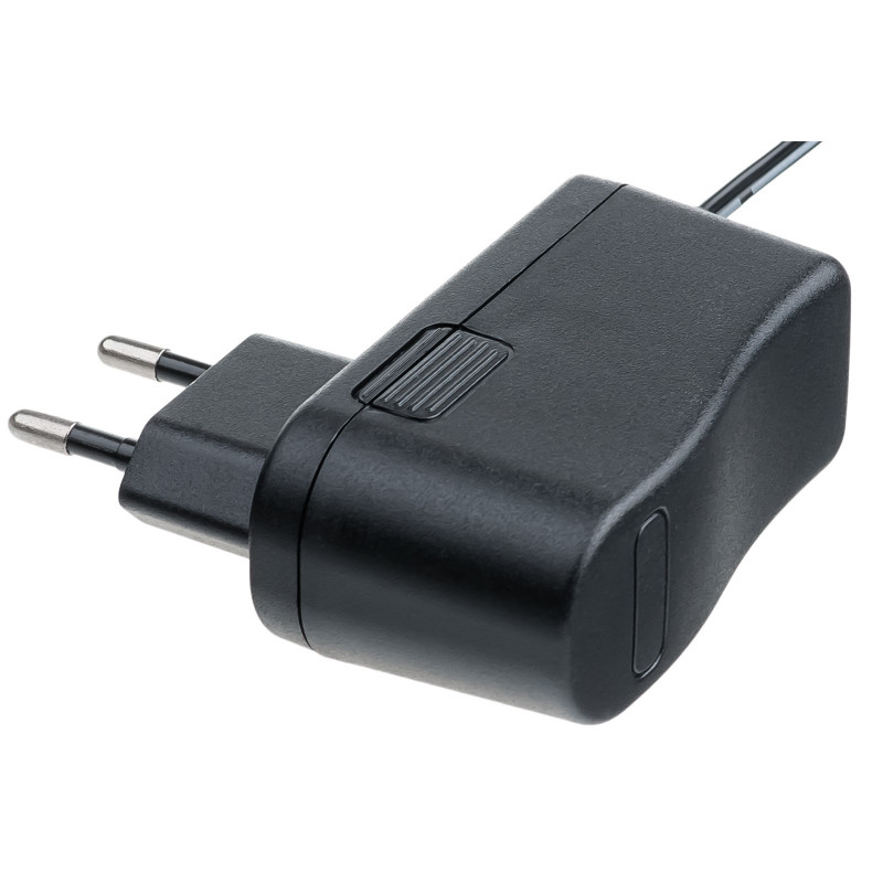 Universalus maitinimo adapteris Akyga AK-TB-04 5.0V / 2.0A 10W Samsung 30 pin 1.5 m