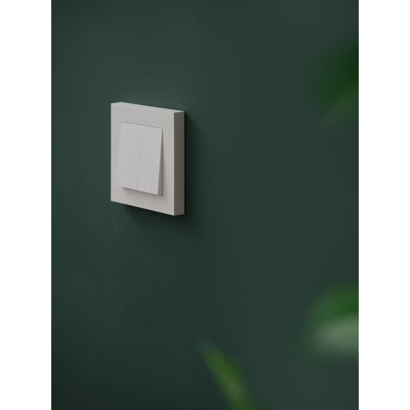Osram SMART+ MATTER dviejų kanalų išmanusis sienos jungiklis, baltos spalvos