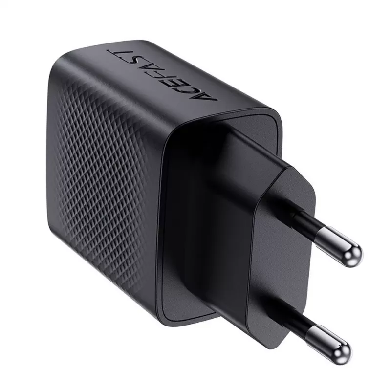 ACEFAST A82 GaN USB-C PD 20W sieninis įkroviklis – juodas