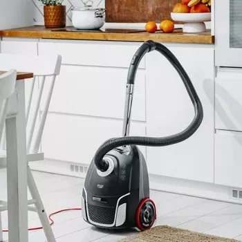 Adler AD 7054 bekvapis dulkių siurblys 2200 W su HEPA filtru, 1,5 L talpa, teleskopiniu metaliniu vamzdžiu, juodos/sidabrinės spalvos