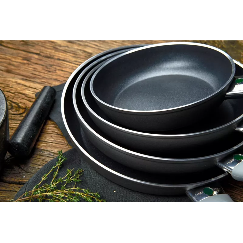 Ballarini Lazise 20 cm indukcinė keptuvė, kaltas aliuminis, Keravis keraminė nelipni danga, be PFOA, juoda