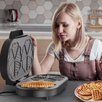 BLACK+DECKER BXFC3200E 1400 W belgiškas vaflinis lygintuvas – nelipni danga, reguliuojamas termostatas, nerūdijantis plienas