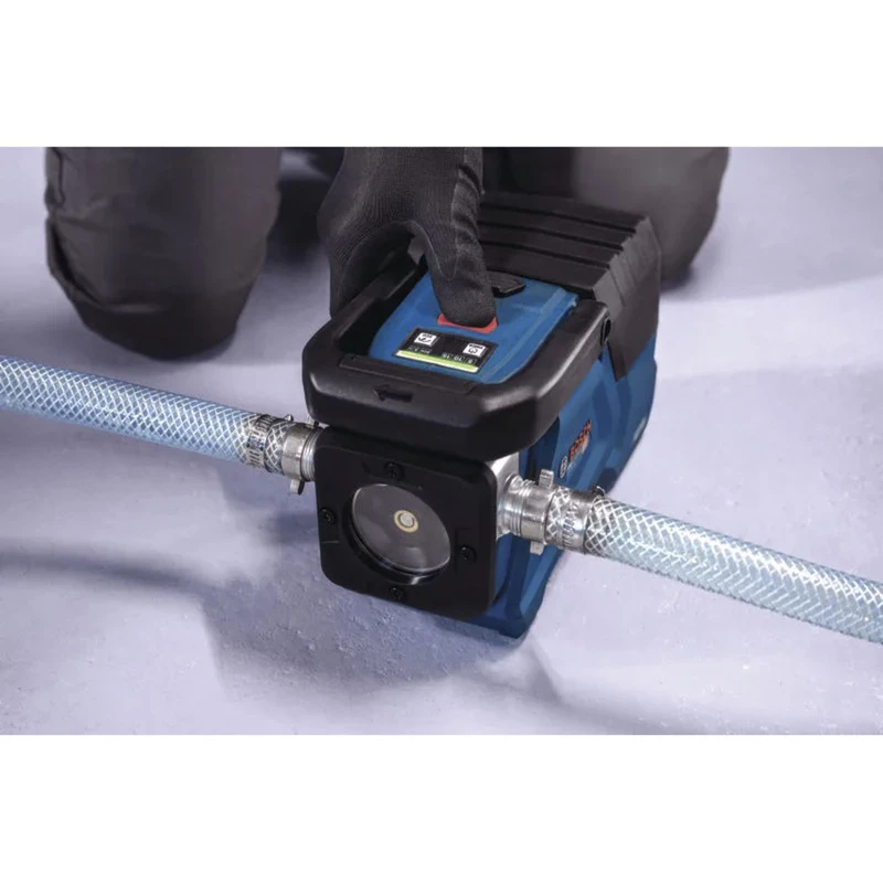 BOSCH POWERTOOLS Belaidis vandens perdavimo siurblys GTP 18V-28 Solo, 18V (Mėlyna/Juoda, be akumuliatoriaus, švariam vandeniui)