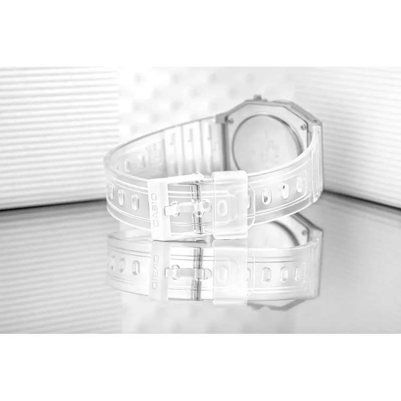 Casio F-91WS-7DF skaitmeninis laikrodis – permatomas baltas korpusas iš dervos, unisex, kvarcinis, LED apšvietimas, atsparus vandeniui 3 ATM