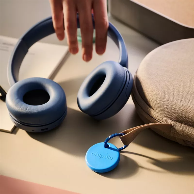 Chipolo POP – Bluetooth Tracker su keičiama baterija, skirtas iOS ir Android, 4 vnt. rinkinys – juoda, balta, raudona, mėlyna