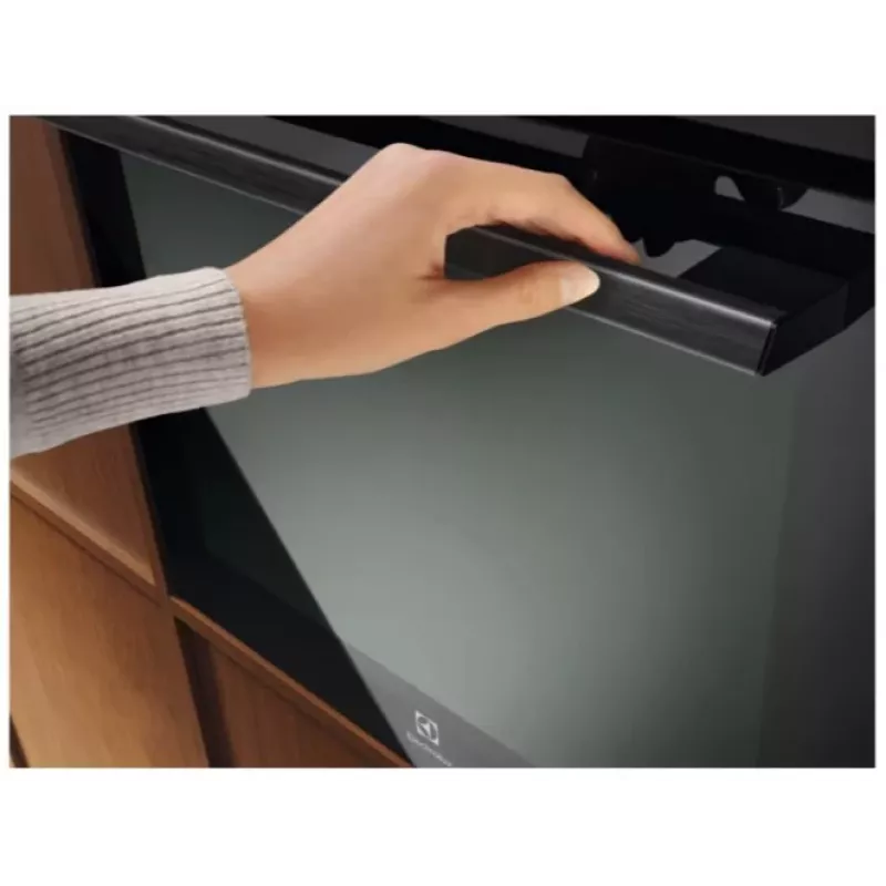 Elektrinė įmontuojama orkaitė Electrolux EOF7P86H3, 71 l, pirolizės savaiminis valymas, A+ energijos klasė, SenseCook ir SteamBake