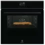 Elektrinė įmontuojama orkaitė Electrolux EOF7P86H3, 71 l, pirolizės savaiminis valymas, A+ energijos klasė, SenseCook ir SteamBake