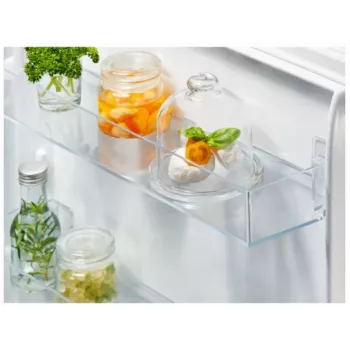 Šaldytuvas su šaldikliu, įmontuojamas, Electrolux LNA7NE18S, 253 l, Low Frost, energijos klasė E