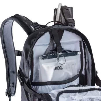 EVOC FR Enduro Blackline 16 kuprinė - juoda, S dydis