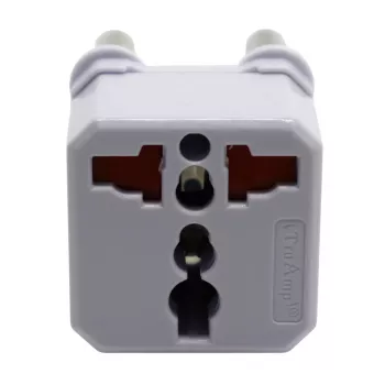 GIZZU GUTASA Universalus kelionių adapteris su 17W USB-C PD ir dviem USB-A prievadais