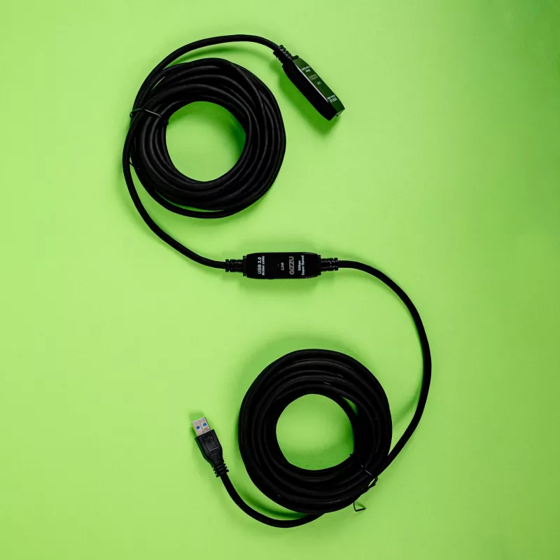 Gizzu USB3.0 Active Extension Cable 10m – 5Gbps SuperSpeed kartotuvas su signalo stiprintuvu, USB-A patinas į patelę, maitinamas iš magistralės su papildomu DC prievadu, juoda