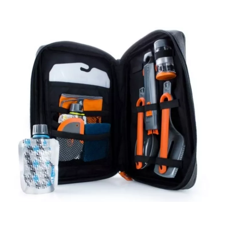 GSI Outdoors Gourmet Kitchen Set 11-dalių stovyklavimo indų rinkinys
