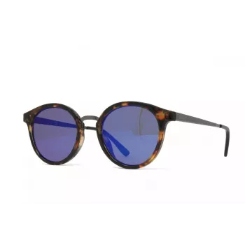 GUESS moteriški katės akies formos akiniai nuo saulės GF0305-5153X – rėmelis iš rudo havana acetato, rudi gradientiniai lęšiai, 51 mm lęšio plotis