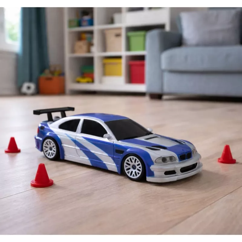 LEAN TOYS E46 nuotoliniu valdymu driftinis sportinis automobilis su kūgiais 15 km/h 1:43