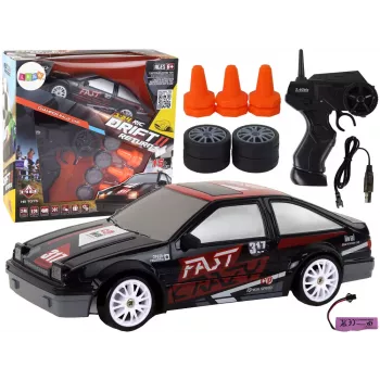 LEAN TOYS nuotoliniu valdymu sportinis automobilis R/C 1:24 juodas su keičiamais ratais