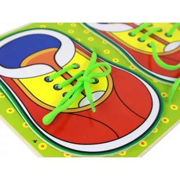 LEAN TOYS Medinis lavinantis žaislas – mokomės rišti batų raištelius