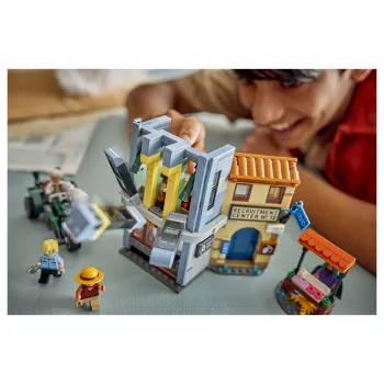LEGO One Piece 75642 Showdown with Captain Smoker Konstruktorius