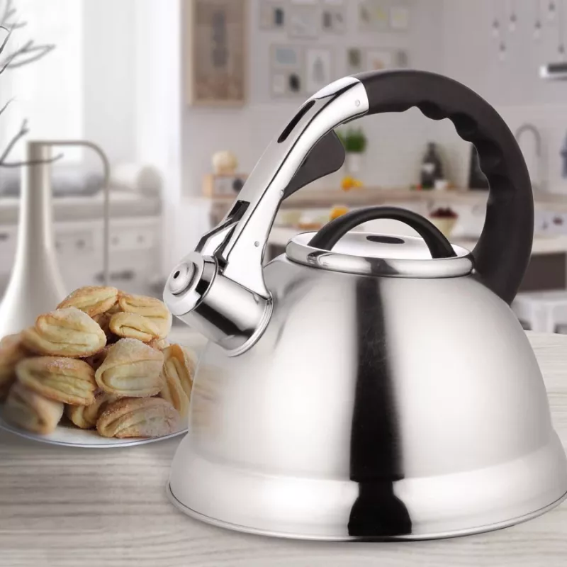 MEO Stovetop Kettle 2.8L MR-1328 MAESTRO Nerūdijančio plieno švilpiantis virdulys su karščiui atsparia bakelito rankena, tinka indukcijai ir visų tipų kaitlentėms, sidabrinis