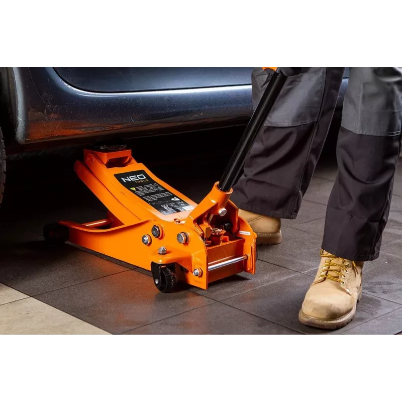 NEO TOOLS 11-731 žemo profilio hidraulinis kėliklis 2,5 t
