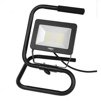 NEO TOOLS 99-063 20W COB LED įkraunamas prožektorius 1800lm IP65 su power bank funkcija