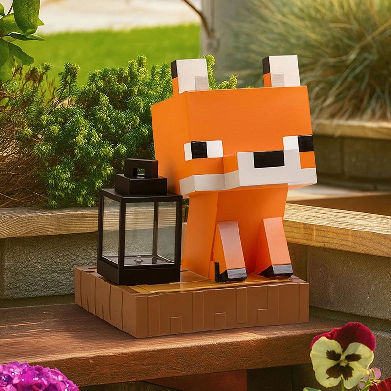 Paladone Minecraft Fox Solar Light – Saulės energija maitinama dekoratyvinė LED figūrėlė