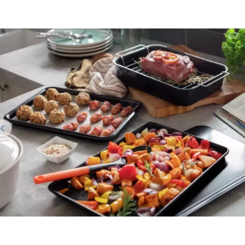 Russell Hobbs CW91612EU7 34cm emaliuota kepimo skarda su grotelėmis