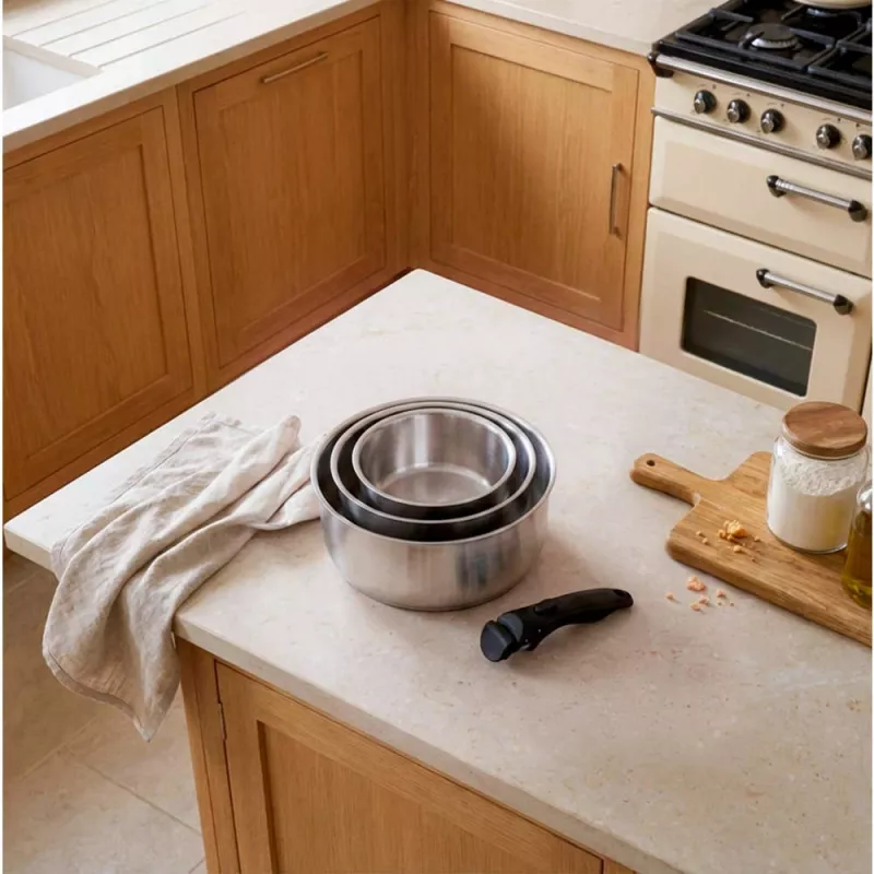 Russell Hobbs RH04034 nerūdijančio plieno 4 dalių puodų rinkinys su Smart Clip
