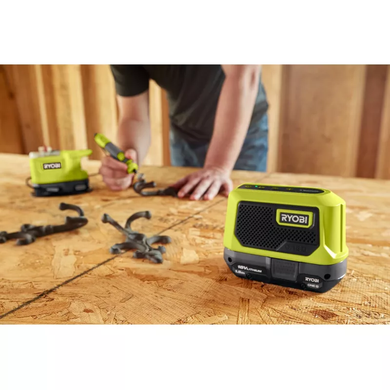 RYOBI ONE+ 18V Bluetooth Mini Speaker (Žalia/Juoda, Tik Korpusas)