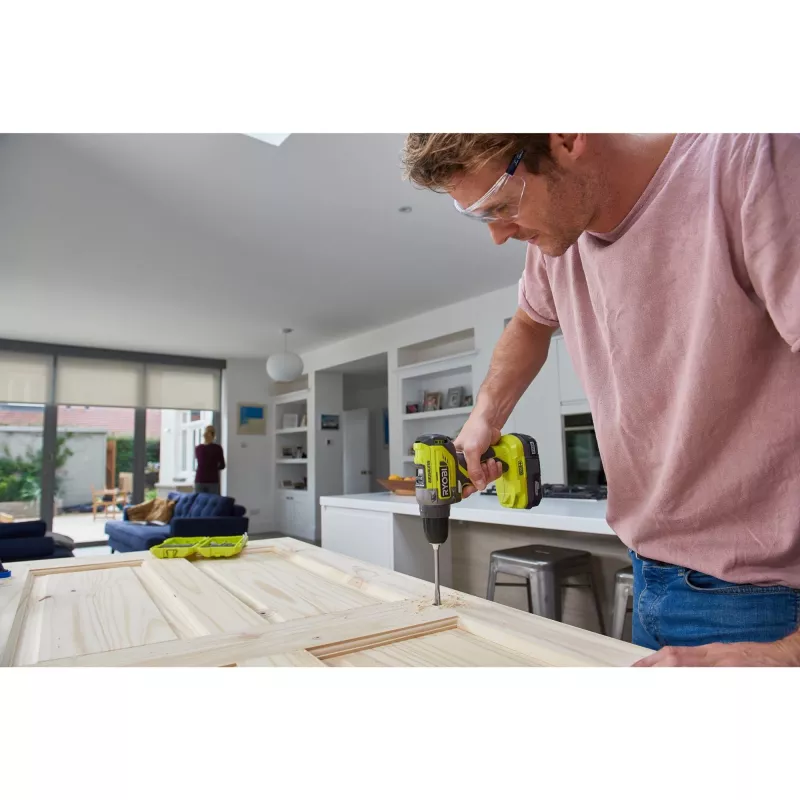 Akumuliatorinis gręžtuvas-suktuvas RYOBI ONE+ R18DD5-220S, 18V (žalios/juodos spalvos, 2x Li-Ion 2.0Ah akumuliatoriai, krepšys)