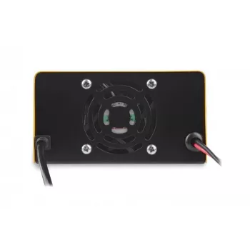 VOLT POLSKA Smart Volt akumuliatoriaus įkroviklis 6V/12V 15A - Modelis 29459