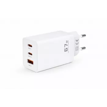 Voltage GaN 67W sieninis įkroviklis, 2x USB-C ir 1x USB-A, PD 3.0, QC 3.0, PPS, EU kištukas, baltas
