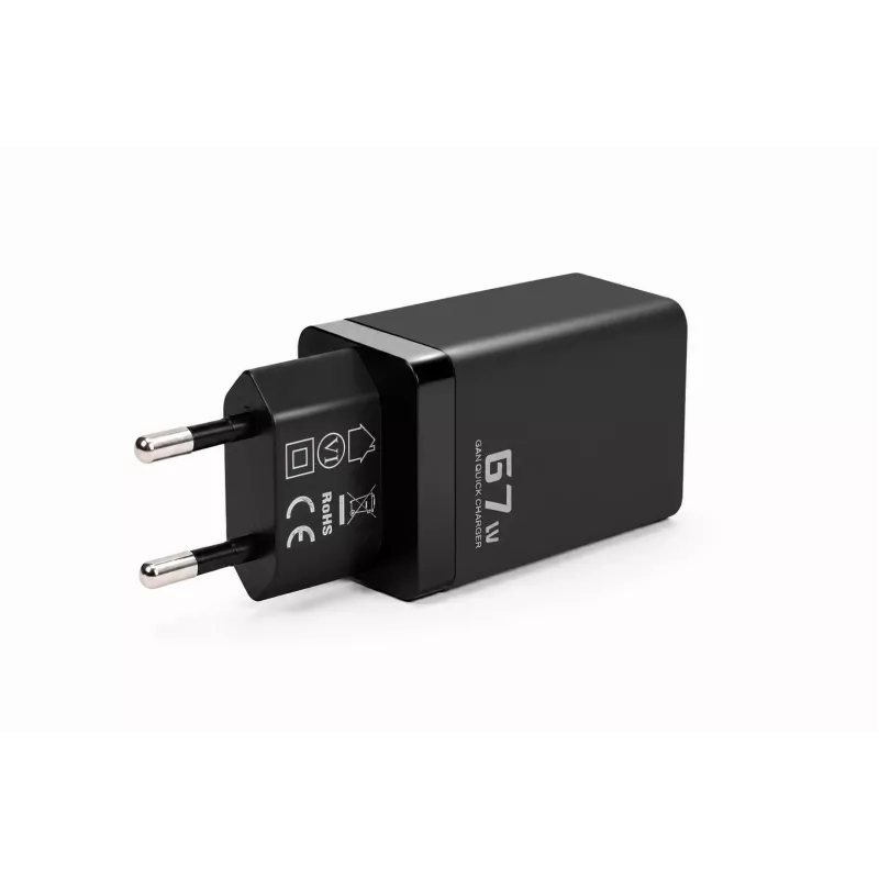 Voltage GaN Charger 67W sieninis įkroviklis, PD 3.0 / QC 3.0, 2x USB-C ir 1x USB-A, EU kištukas, juodas | Kur.lt