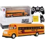 Geltonas mokyklinis autobusas su nuotolinio valdymo pultu ir atsidarančiomis durimis 4690 Lean Toys