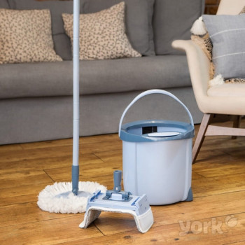 YORK Rotary MOP SPECIAL rotacinis grindų valymo rinkinys su kojiniu pedalu, 12L kibiru, teleskopine rankena, 2 mikropluošto galvutėmis
